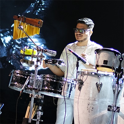 Efes Bandosu - BARIŞ MANÇO DUMANCIOĞLU - PERKÜSYON & VURMALI ÇALGILAR